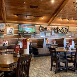 Famous Dave's Bar-B-Que