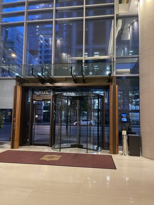 Shangri-La Vancouver by null