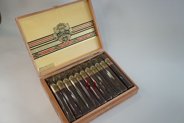 CDM Cigars by null