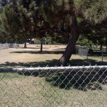 Howe Avenue Dog Park - Dog Parks Near Me - Sacramento, California