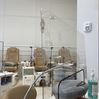 La Vie En Rose Nail Spa - Nail Salons Near Me - Bellevue, Washington La Vie En Rose Nail Spa - Nail Salons Near Me - Bellevue, Washington