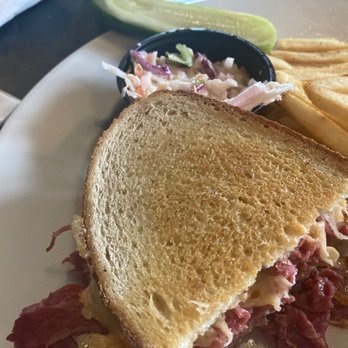 744 West Bar & Grill - American Near Me - West Haven, Connecticut 744 West Bar & Grill - American Near Me - West Haven, Connecticut