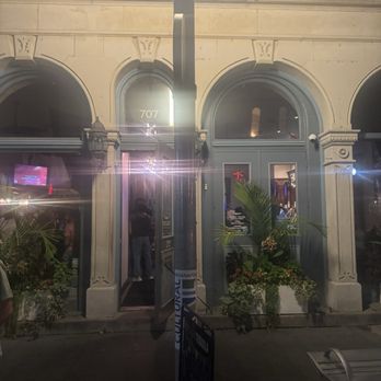 Metro - Outside view - Dance Clubs Near Me - Indianapolis, Indiana