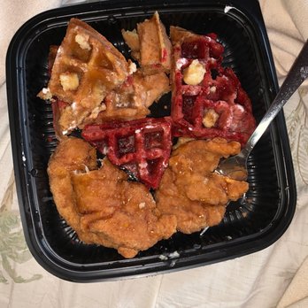 Kori's Eat - Chicken and Red Velvet Waffles & Chicken and Cheese Cake Waffle Kori's - Caribbean Near Me - The Bronx, New York