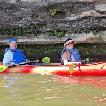 Kayak Starved Rock - Rafting/Kayaking Near Me - Ottawa, Illinois Kayak Starved Rock - Rafting/Kayaking Near Me - Ottawa, Illinois