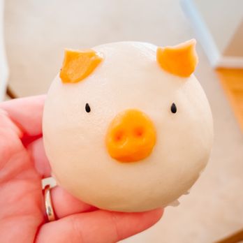 Cafe Aloe - Piggy Bun - Cafes Near Me - Bellevue, Washington Cafe Aloe - Piggy Bun - Cafes Near Me - Bellevue, Washington