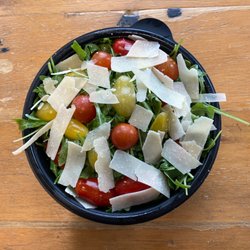 Vitta Pizza Canal Park - Giovanna salad! Fresh arugula, cherry tomatoes, Parmesan, with a homemade lemon-thyme vinaigrette. Super fresh & delicious!