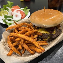 Ranch House Burgers - John Wayne Burger.