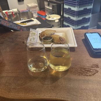 Almanac - Veggie empanadas & the sauvignon blanc - Breweries Near Me - Oakland, California