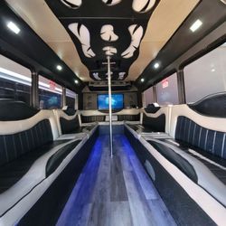 Gold Class Limo