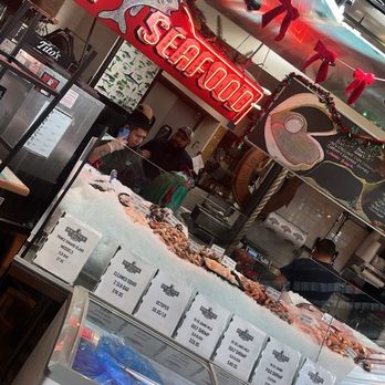 St Paul Fish Company - Seafood bar - Seafood Near Me - Milwaukee, Wisconsin