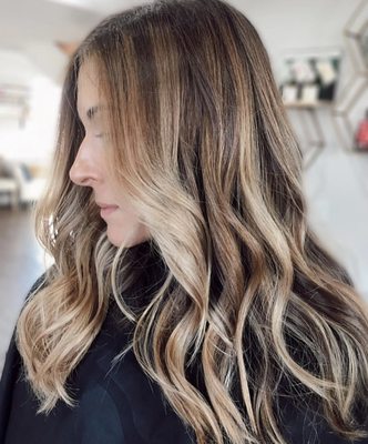 Nightbird Salon by null