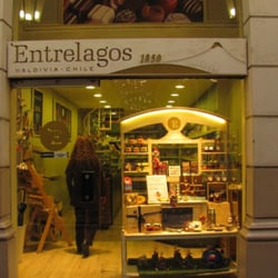 Entrelagos - Chocolatería Entrelagos en la Galería Crillón