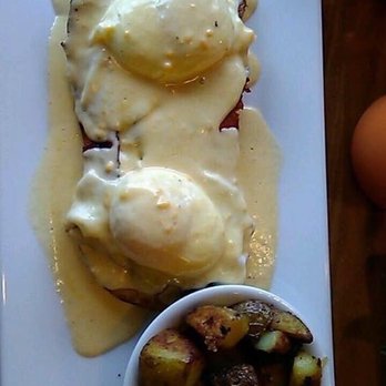 Fitzwater Cafe - Eggs Benedict - Breakfast & Brunch Near Me - Philadelphia, Pennsylvania Fitzwater Cafe - Eggs Benedict - Breakfast & Brunch Near Me - Philadelphia, Pennsylvania