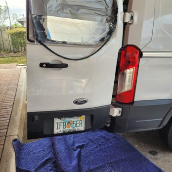 Freddy's Auto Glass - Windshield Installation & Repair Near Me