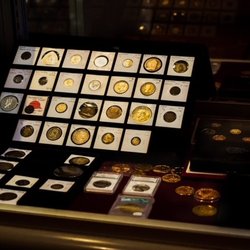 Main Street Coin - Hyde Park