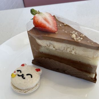 Daan Go Cake Lab - Desserts Near Me - Richmond, British Columbia Daan Go Cake Lab - Desserts Near Me - Richmond, British Columbia