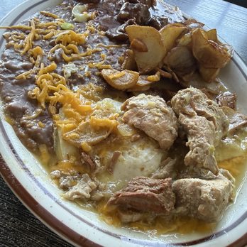 Country Fare Cafe - Chili Verde and Eggs - Mexican Near Me - Fresno, California