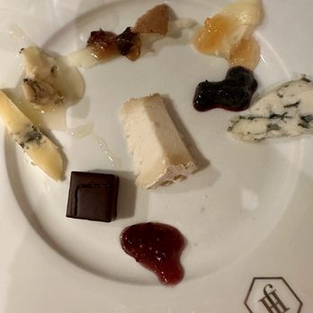 JAN - My cheese plate - Modern European Near Me - Nice, 06