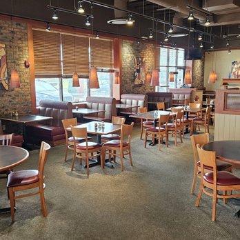 Pizza Hut - Bright dining area - Pizza Near Me - Fort Atkinson, Wisconsin