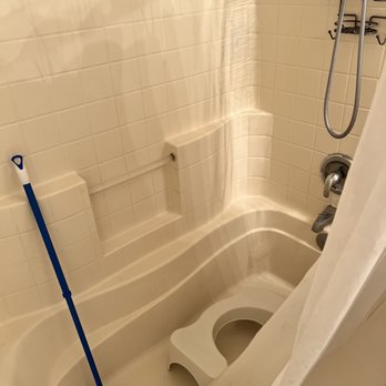 Veronica’s House Cleaning - Bathtub restored - Home Cleaning Near Me Veronica’s House Cleaning - Bathtub restored - Home Cleaning Near Me