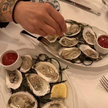 The Commerce Inn - Oysters - Beer, Wine & Spirits Near Me - New York City, New York The Commerce Inn - Oysters - Beer, Wine & Spirits Near Me - New York City, New York