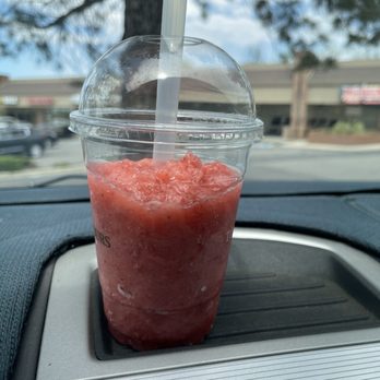 Tous Les Jours - Strawberry smoothie - Coffee & Tea Near Me - Westminster, Colorado Tous Les Jours - Strawberry smoothie - Coffee & Tea Near Me - Westminster, Colorado