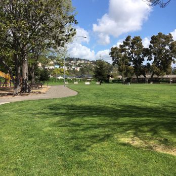 Toyon Park - Parks Near Me - San Leandro, California