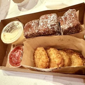 Eggslut - Hash browns and French toast sticks - Breakfast & Brunch Near Me - Las Vegas, Nevada Eggslut - Hash browns and French toast sticks - Breakfast & Brunch Near Me - Las Vegas, Nevada
