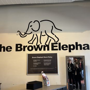 Brown Elephant Resale Shop - Thrift Stores Near Me - Chicago, Illinois Brown Elephant Resale Shop - Thrift Stores Near Me - Chicago, Illinois