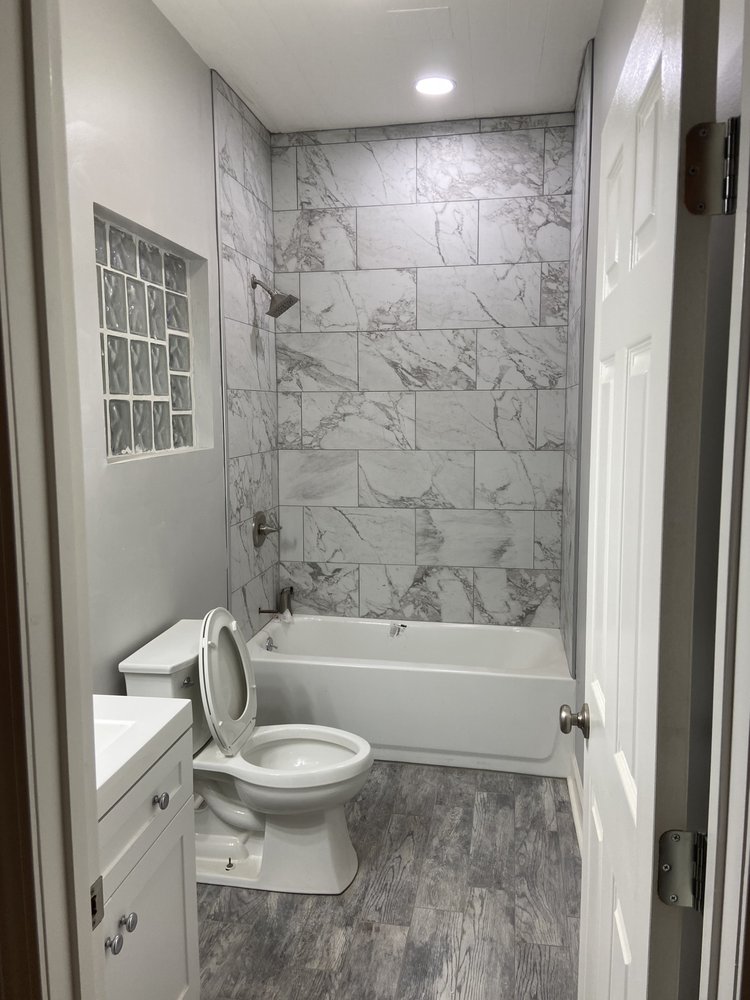 Slide of B&M Contractors