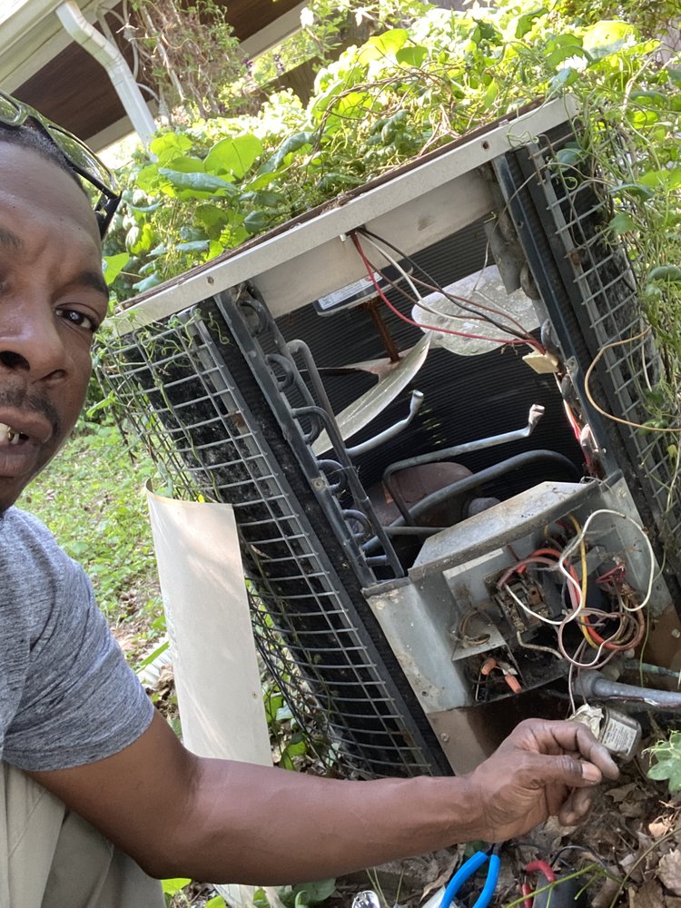 Slide of Chapmans Maintenance &. Home Repairs