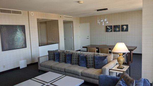 Hyatt Regency La Jolla at Aventine by null