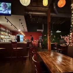 Nom Nom Asian Tapas and Bar - Bar