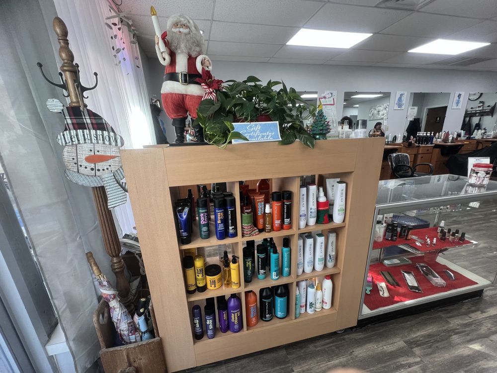 Ellie's House Of Hair Image