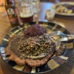 Road Agents Roost - Jägerschnitzel (Schnitzel with Mushroom Gravy) and sweet red cabbage.