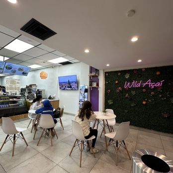 Wild Acai - Inside - Acai Bowls Near Me - Montrose, California Wild Acai - Inside - Acai Bowls Near Me - Montrose, California