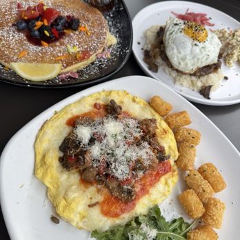 Bluberry Social - Breakfast & Brunch Near Me - Irvine, California Bluberry Social - Breakfast & Brunch Near Me - Irvine, California