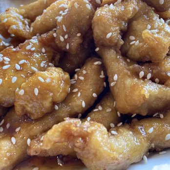 Asian Star - Sesame Chicken, needed more sesame seeds but great flavor and texture. - Chinese Near Me - Midvale, Utah Asian Star - Sesame Chicken, needed more sesame seeds but great flavor and texture. - Chinese Near Me - Midvale, Utah