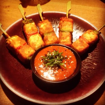 Roti Chai - Schezwan chilli paneer - Indian Near Me - London, XGL Roti Chai - Schezwan chilli paneer - Indian Near Me - London, XGL