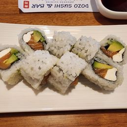 Philly roll- simple roll with fresh ingredients! Philly roll- simple roll with fresh ingredients!