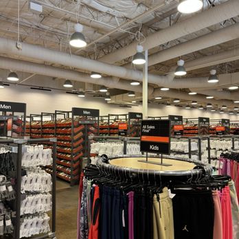 Nike Clearance Store - Alpine - Shoe Stores Near Me - Alpine, California