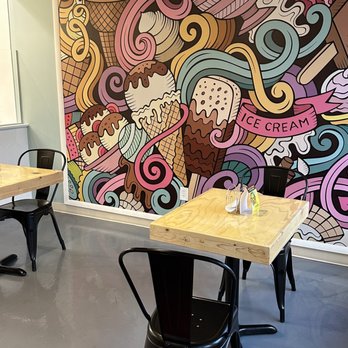 Big Dipper Creamery - Inside - Ice Cream & Frozen Yogurt Near Me - Tulsa, Oklahoma
