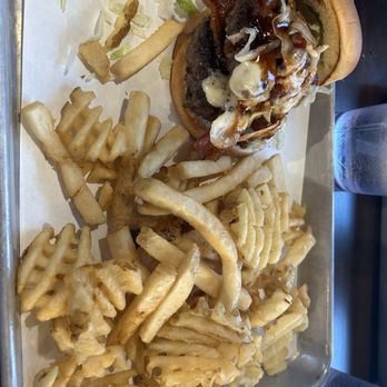 Agave & Rye - Epic Burger - Tacos Near Me - Perrysburg, Ohio
