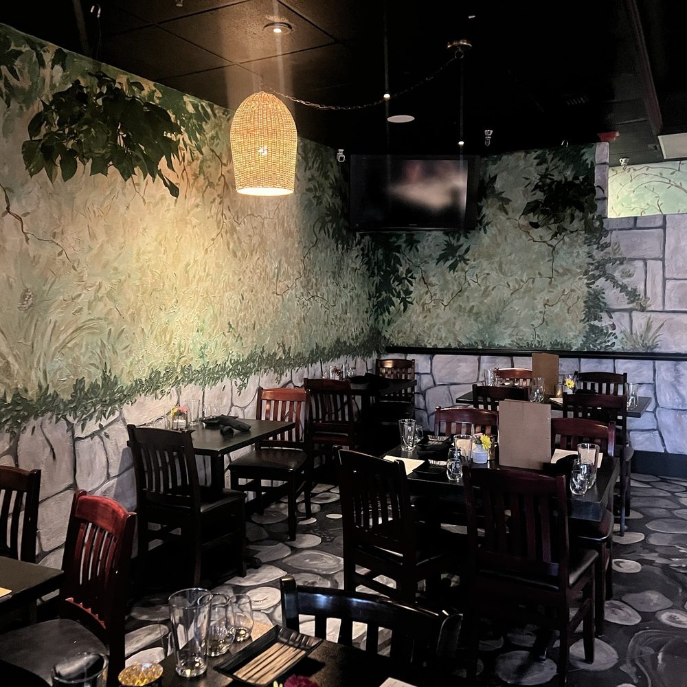 Nolia - Dining room - Wine Bars Near Me - Centennial, Colorado