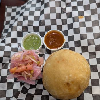 Mama’s Papas - Kalua Pork Pupusa Bomb. Smackin!!! - Latin American Near Me