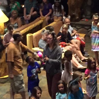 Great Wolf Lodge - Bubbles for the cubs - Resorts Near Me - Concord, North Carolina Great Wolf Lodge - Bubbles for the cubs - Resorts Near Me - Concord, North Carolina