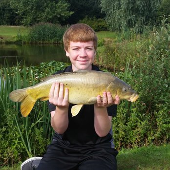 Hazelwood  Holiday Park - On-site fishing lakes well stocked with Carp, Roach and Tench. - Campgrounds Near Me - Dawlish, DEV