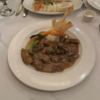 La Chaumiere - Scalopines de Veau Normande - French Near Me - Washington, DC, District of Columbia La Chaumiere - Scalopines de Veau Normande - French Near Me - Washington, DC, District of Columbia