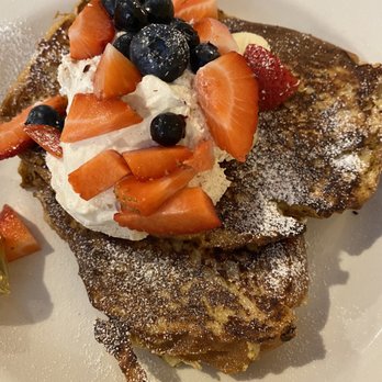 3 Squares Cafe - French toast you cinnamon whip, fresh berries and REAL Vermont maple syrup - Breakfast & Brunch Near Me - Vergennes, Vermont